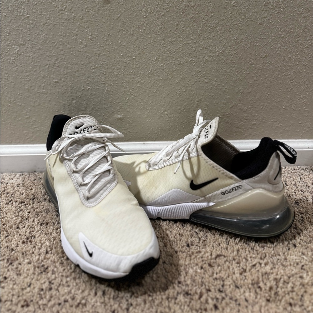 Nike Golf70 Spike-less Golf Shoe